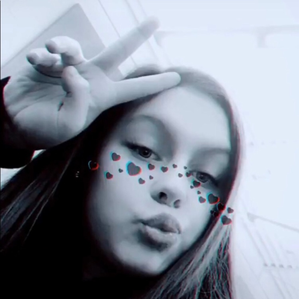 Meet your Posher, Emma